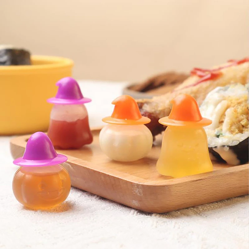 

Cartoon Mini Portable Small Sauce Container Tomato Salad Dressing Oil Pumpkin Bottle Kitchen Accessries