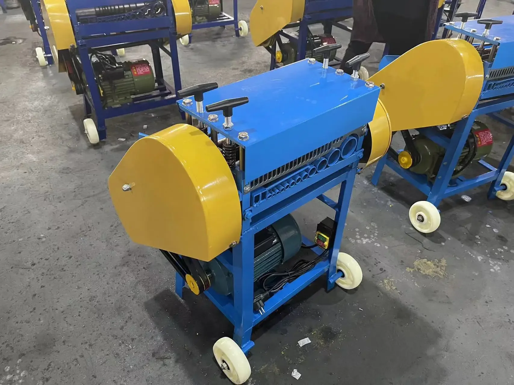 Машина для зачистки медной проволоки машина проводов с электроприводом