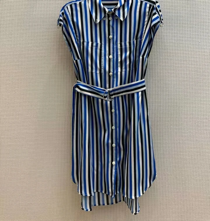 

2023 Новое модное высококачественное уличное модное платье в полоску без рукавов