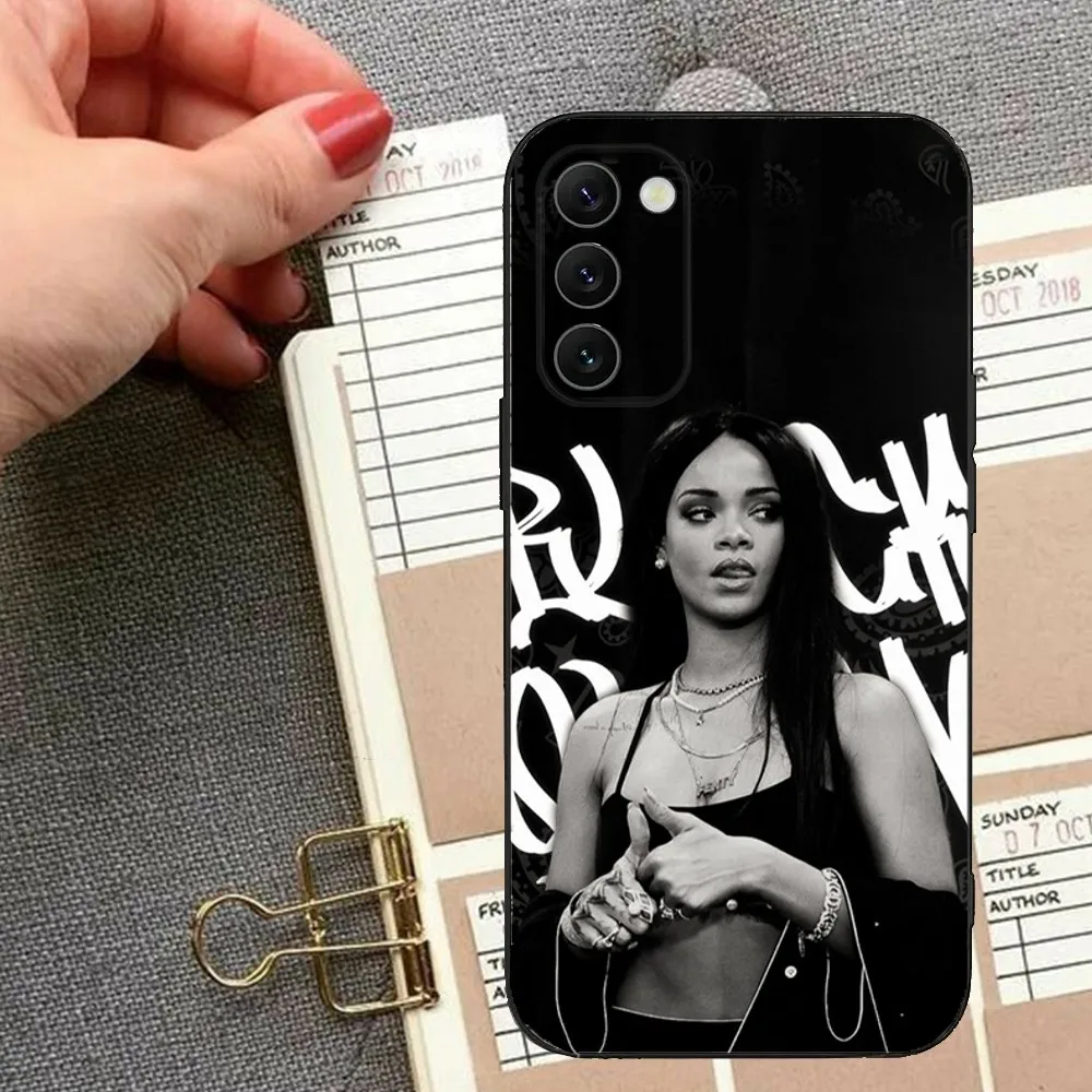 Singer R-RIHANNAS-S Phone Case For Samsung S24 23 22 30 21 10 9 Ultra Plus Lite FE 5G Black Soft