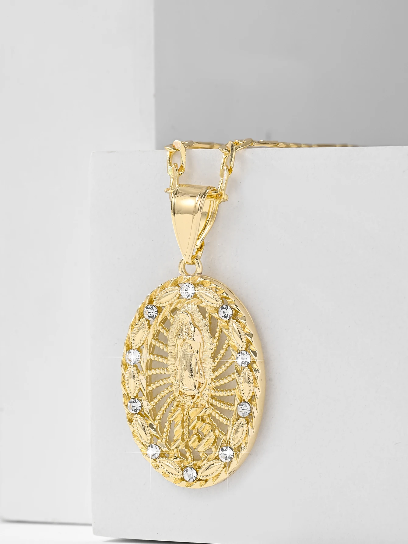 Винтажное ожерелье с медным инкрустацией цирконием 14-каратное золото