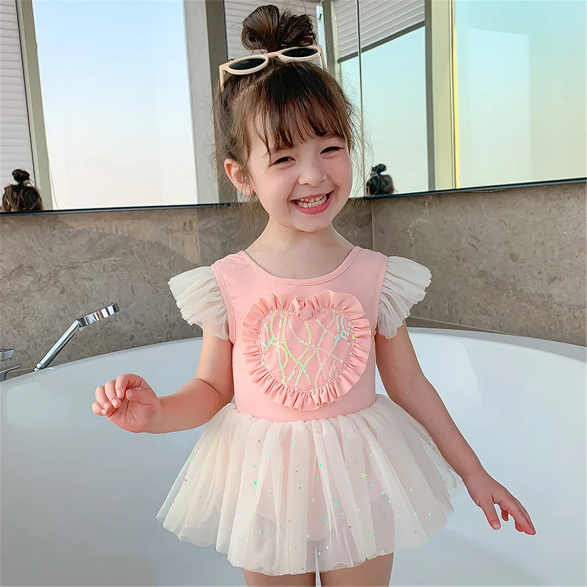 

Summer Swimwear Baby Girl Skirt Heart Sequins Tutu Mesh Dress Cap Swimsuit One-piece Children's Bikini Bathing Suit Beach Wear