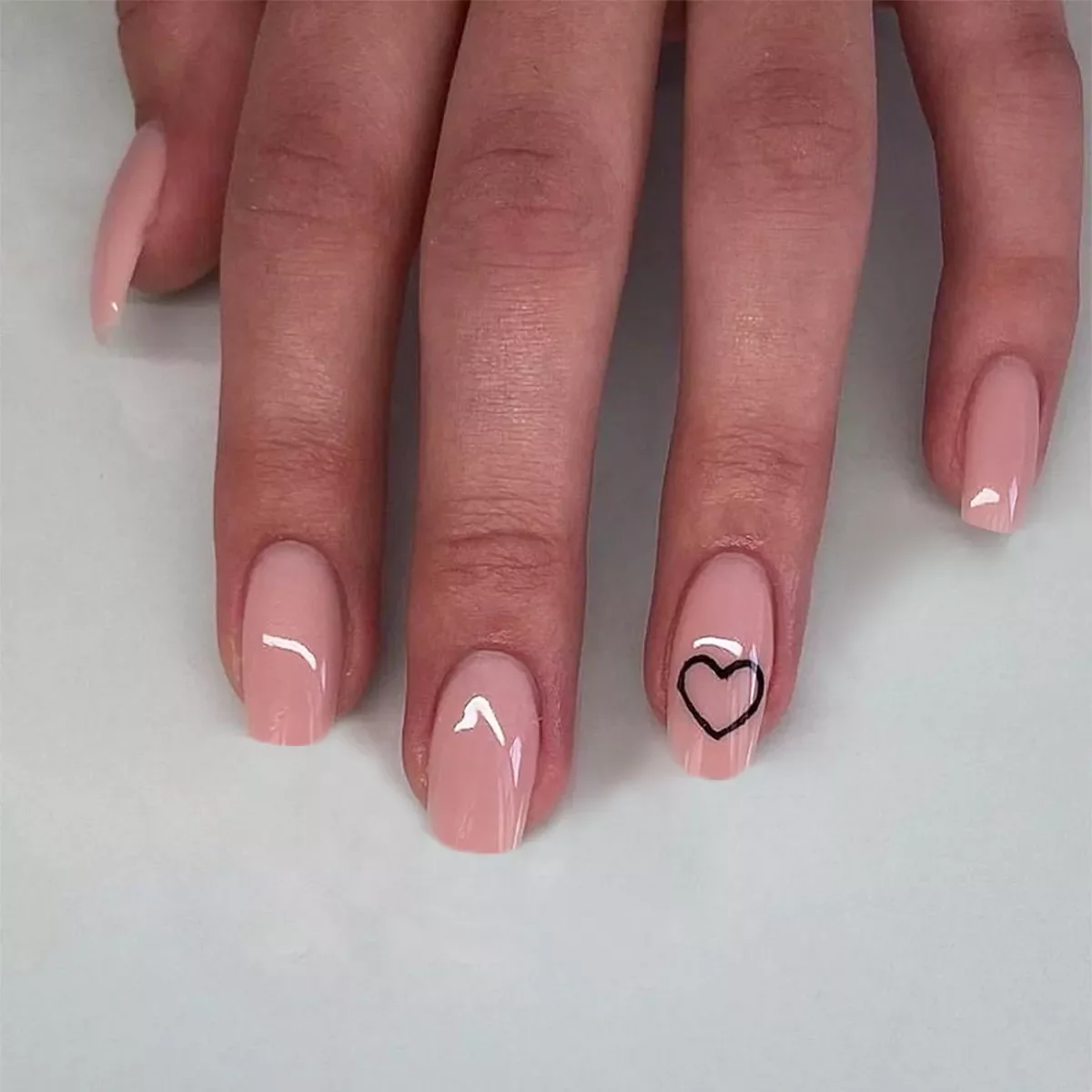 

Middle length Ballet nude pink Color false nails with design with heart pattern artificial nails with jelly glue TY