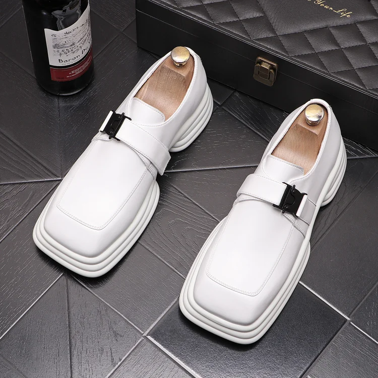 

Merk Luxe Designer Mannen Witte Instappers Crown Flats Originele Casual Schoenen Mannen Homecoming Dress Wedding Sapato Sociale