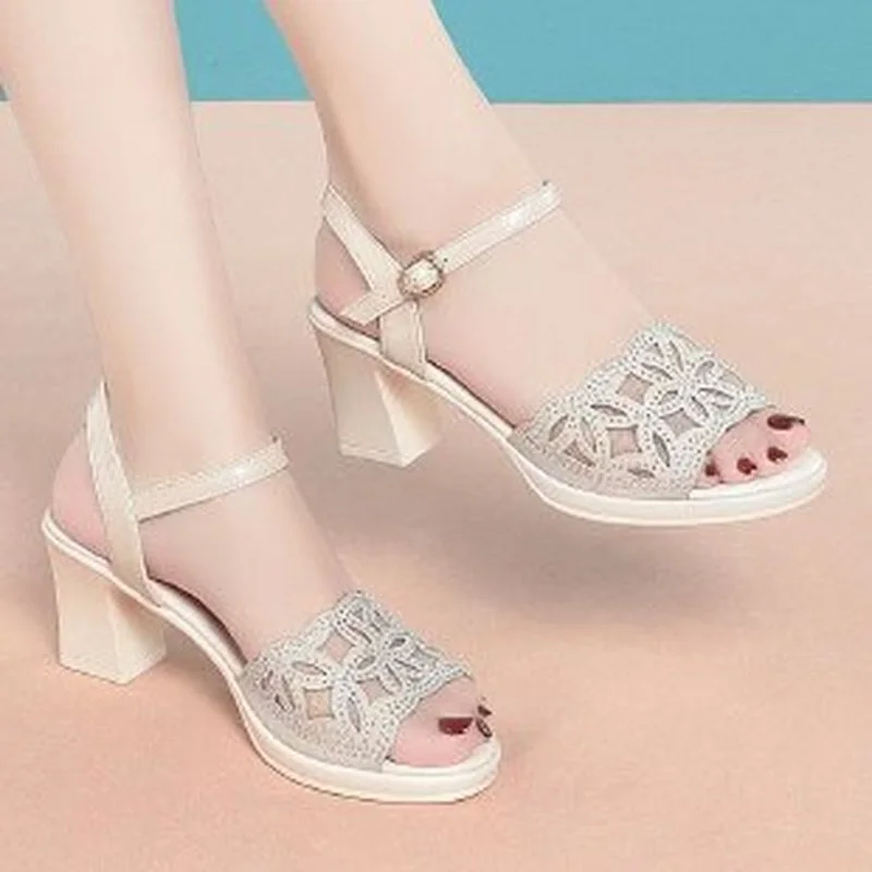 

Designer 2022 new sexy fashion women's sandals summer diamond fish mouth muffin platform High heels casual slippers womens shoes