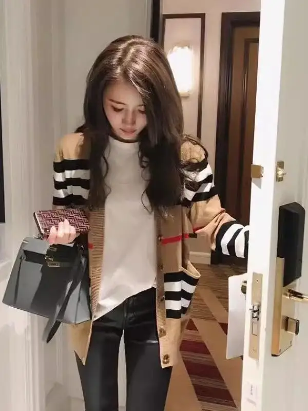 Осенне-зимний флисовый кардиган Ozhouzhan женский свободный полосатый свитер