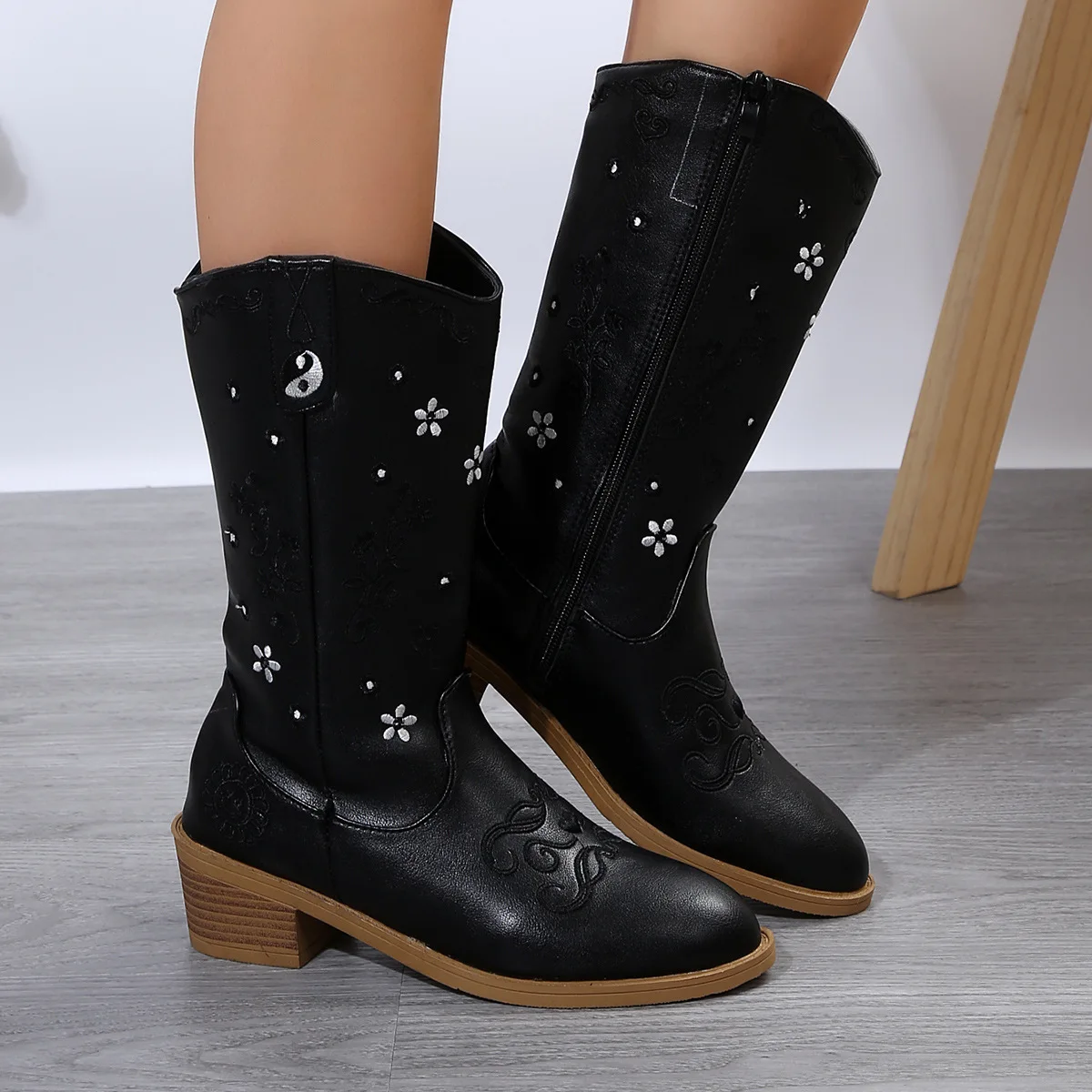 Ботинки с острым носком джинсовая женская обувь зимняя женские пуанты