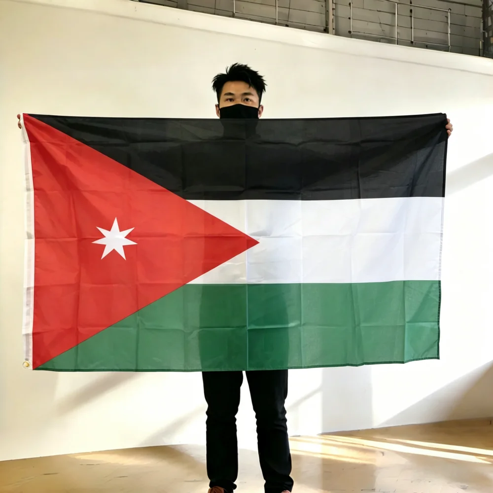 Фото Флаг Jordan Flag 150x90 см (3x5 футов), черно-бело-зелено-красный, с треугольными звездами, полиэстер, двойная строчка, для улицы и дома №1