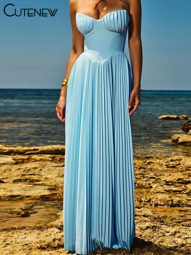 Женское драпированное платье без бретелек однотонное романтичное облегающее