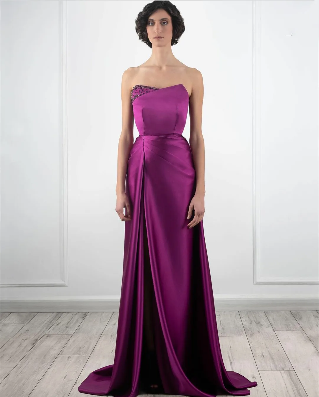 

Elegant Long Satin Beaded Evening Desses Sheath Purple Pleated حزب اللباس Floor Length Prom Dresses for Women