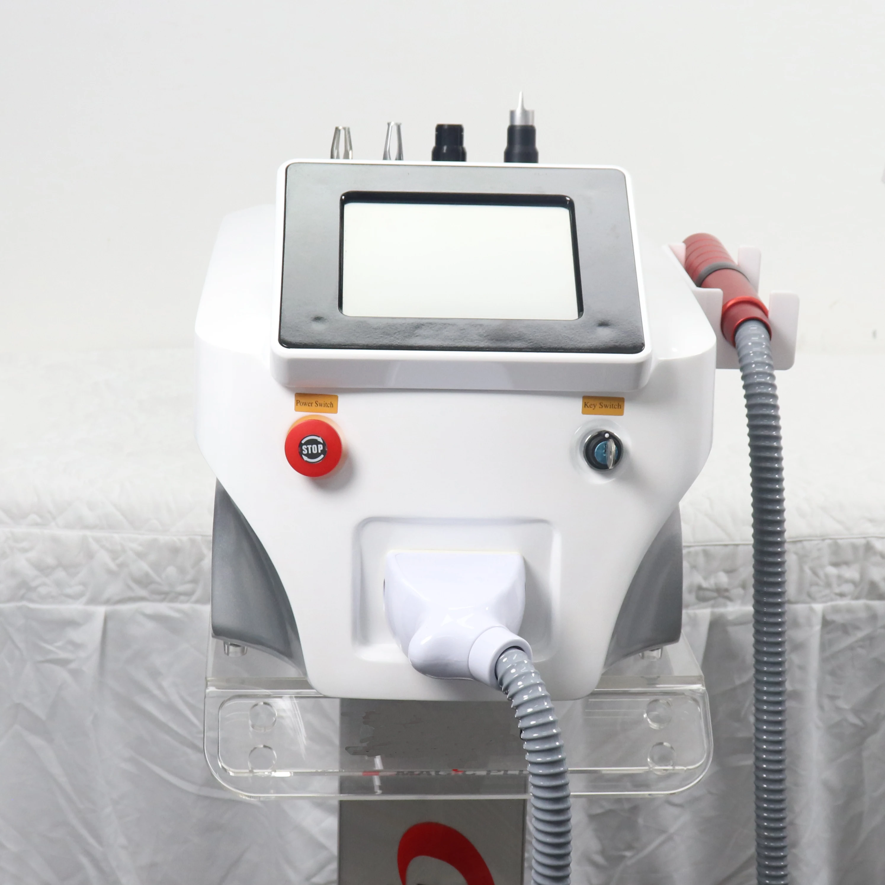 2023 Сертифицированный CE аппарат для удаления татуировок с пикосекундным лазером Q