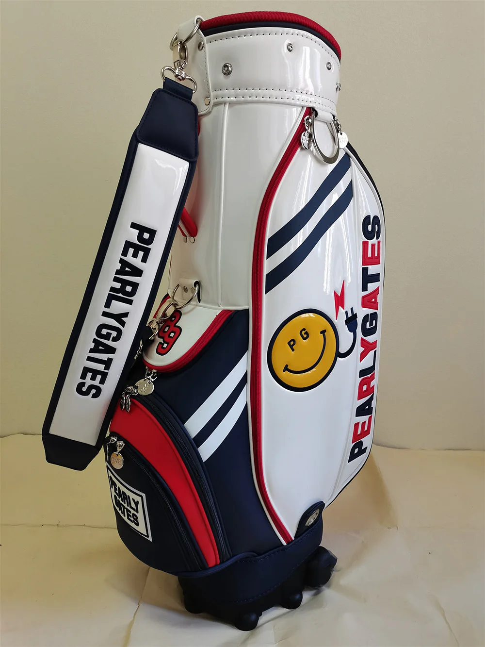 

2022 New Golf Bag Smile Pearly Gates 89 Golf Clubs Caddy Bag with Wheels Tie Rod Standard Aviation Bag Waterproof Package