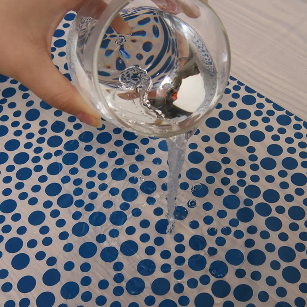 

Disposable Tablecloth Nice-looking Soft Anti-slip Daily Use Disposable Table Cover Table Cover