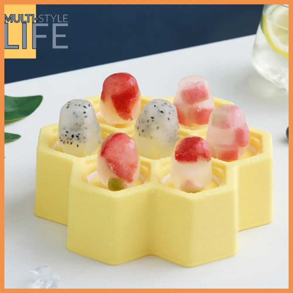

Ice Cream Tools Ub-format Popsicle Box Household Ice Cream Anti-drop Ice Mold Soft Glue Modern Simplicity Popsicle Lattice 1pcs