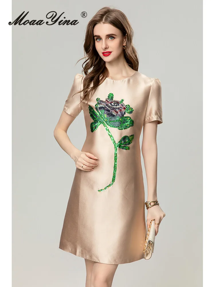 Платье-Мини Летнее однотонное с круглым вырезом и коротким рукавом