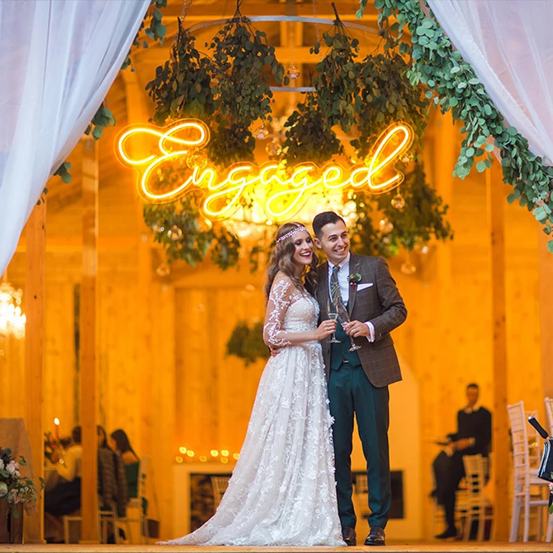 

Неоновая вывеска для помолвки, свадебные украшения, имена невесты и жениха на заказ, неоновая вывеска на День святого Валентина