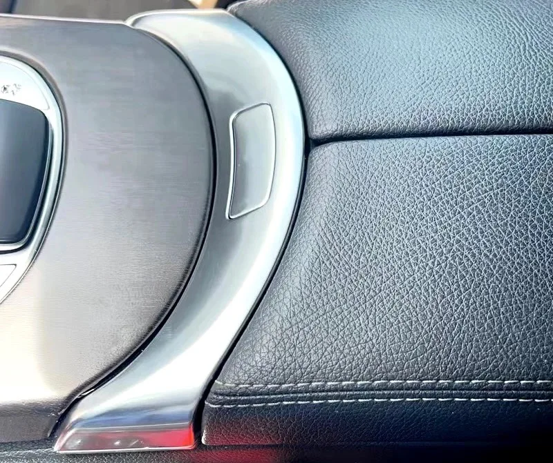 Фото Крышка кнопки центрального подлокотника и органайзера для Mercedes-Benz W205 W253 C-Class GLC A2056803407 A2056803307 №3