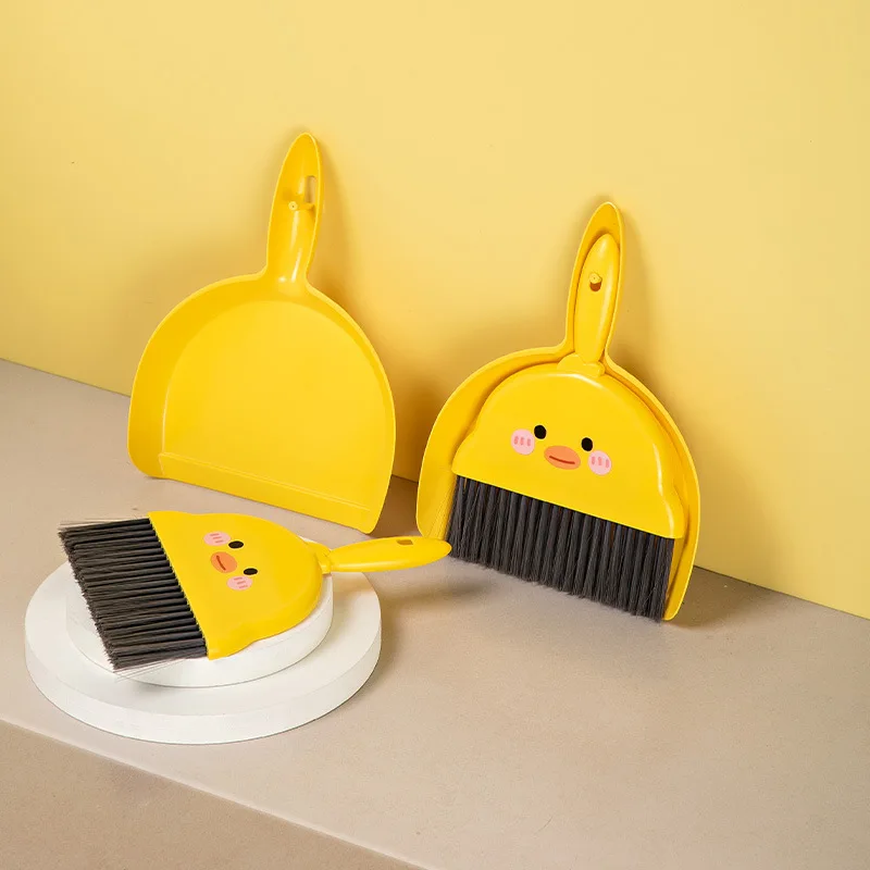 

Cute Yellow Duck Home Desktop Mini Broom Keyboard Cleaning Brush S with Dustpan Small Broom Set Computer Debris Brush Accessory