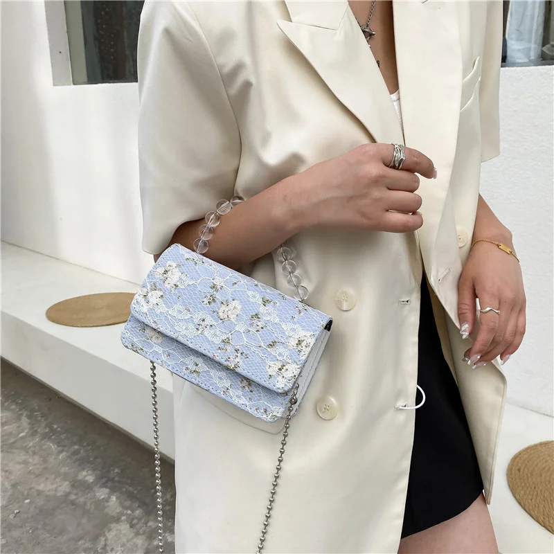

Women's French Retro Pearl Bag New Antique Small Square Bag Chain Strap Crossbody Bag Dinner Bag Handbag