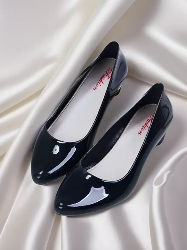 Женская модная милая легкая удобная резиновая противоскользящая обувь женские