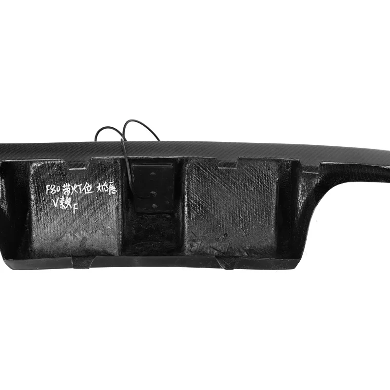 Подходит для BMW F80M3/F82M4 модифицированная модель V из натурального углеродного