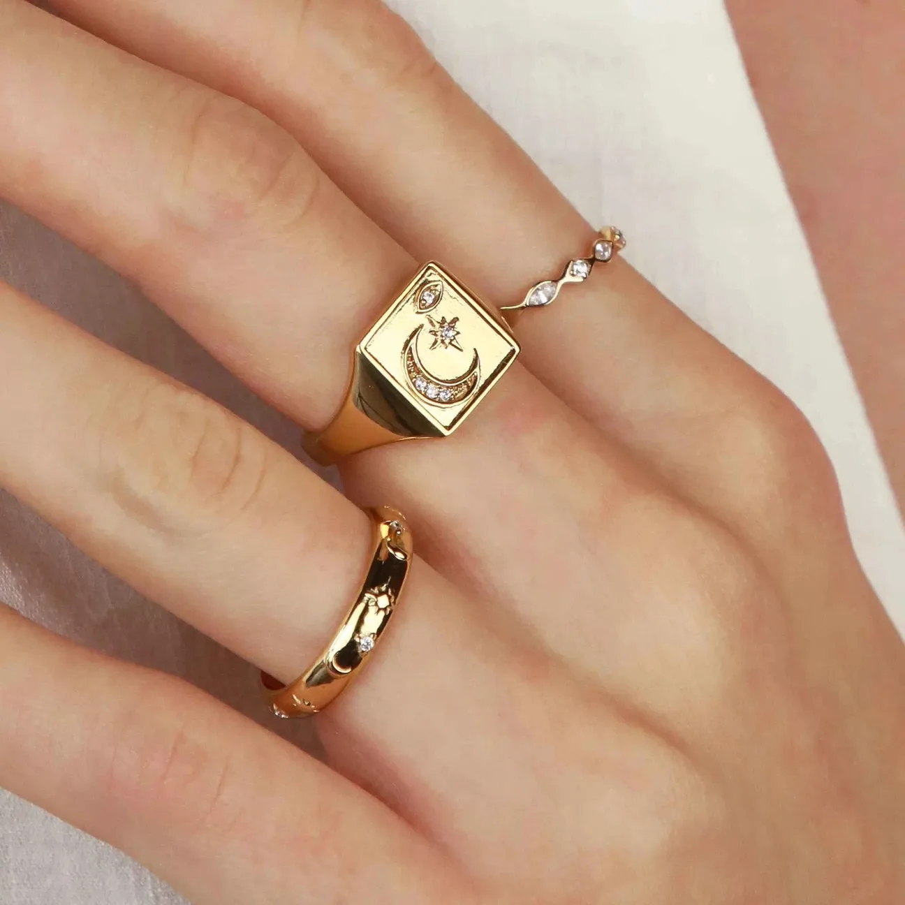 

Fashion Personality Diamond Cutout Geometric Colorful Zircon Open Ring for Women Man Jewelry Gift
