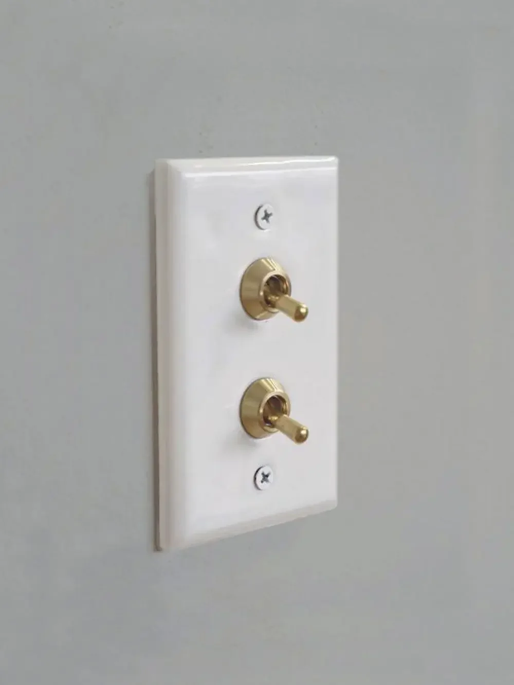 

Ретро выключатель света керамический белый черный