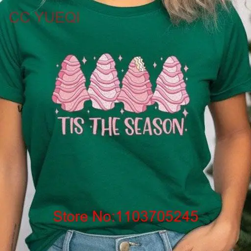 Розовая футболка с круглым вырезом Tis the Season Christmas Tree Cakes Bella Canvas DTF 50064 длинные или