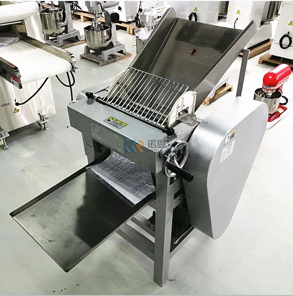 Commercial Automatic Vertical Roll Surface Machine Electric Dough Kneading and Pressure Noodle Maker |