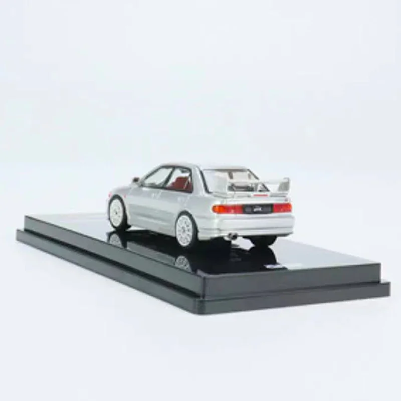 Модель автомобиля INNO 1:64 EVO III коллекция литых под давлением автомобилей из сплава