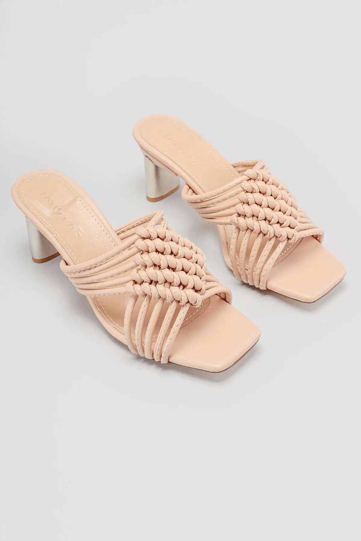 

Women's Beige Kristine Metal Ökçeli Mesh Slippers
