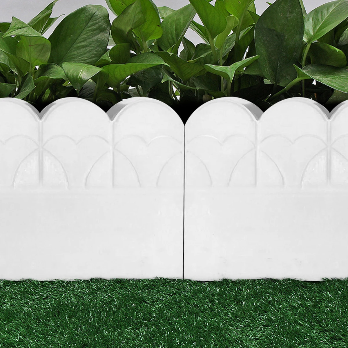 

Plastic Paving Mold Garden Stone Mould Reusable Fence Stone Mould Courtyard Mold Lawn Fence for Protecting Flowers and Grasses