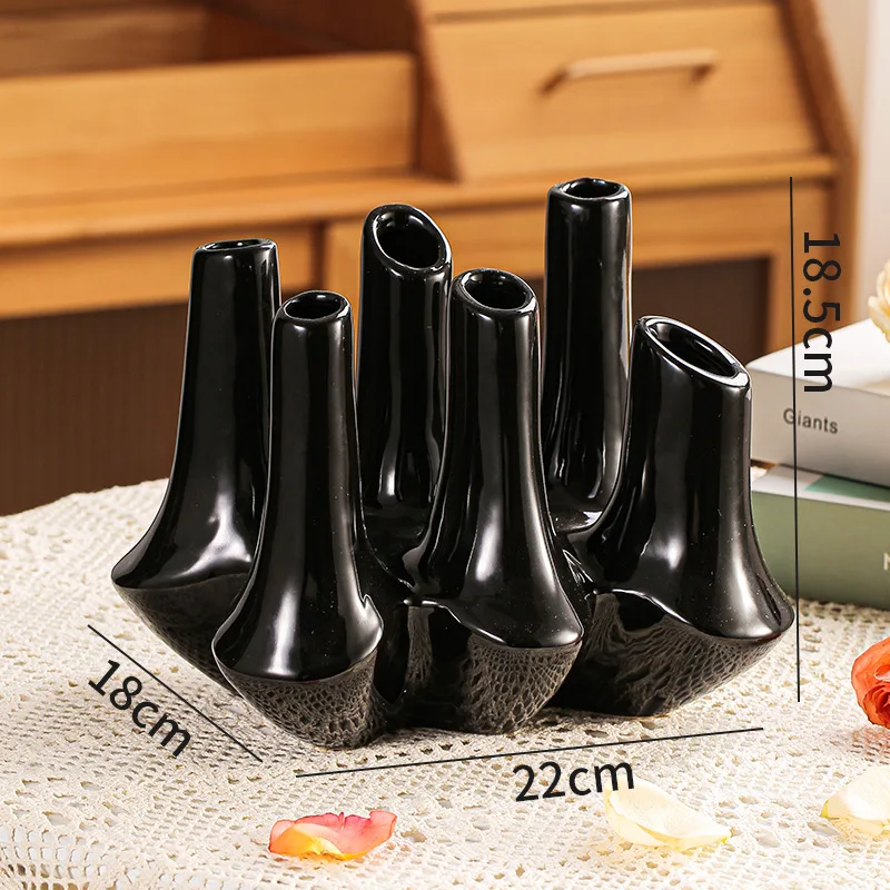 

Абстрактная керамическая ваза