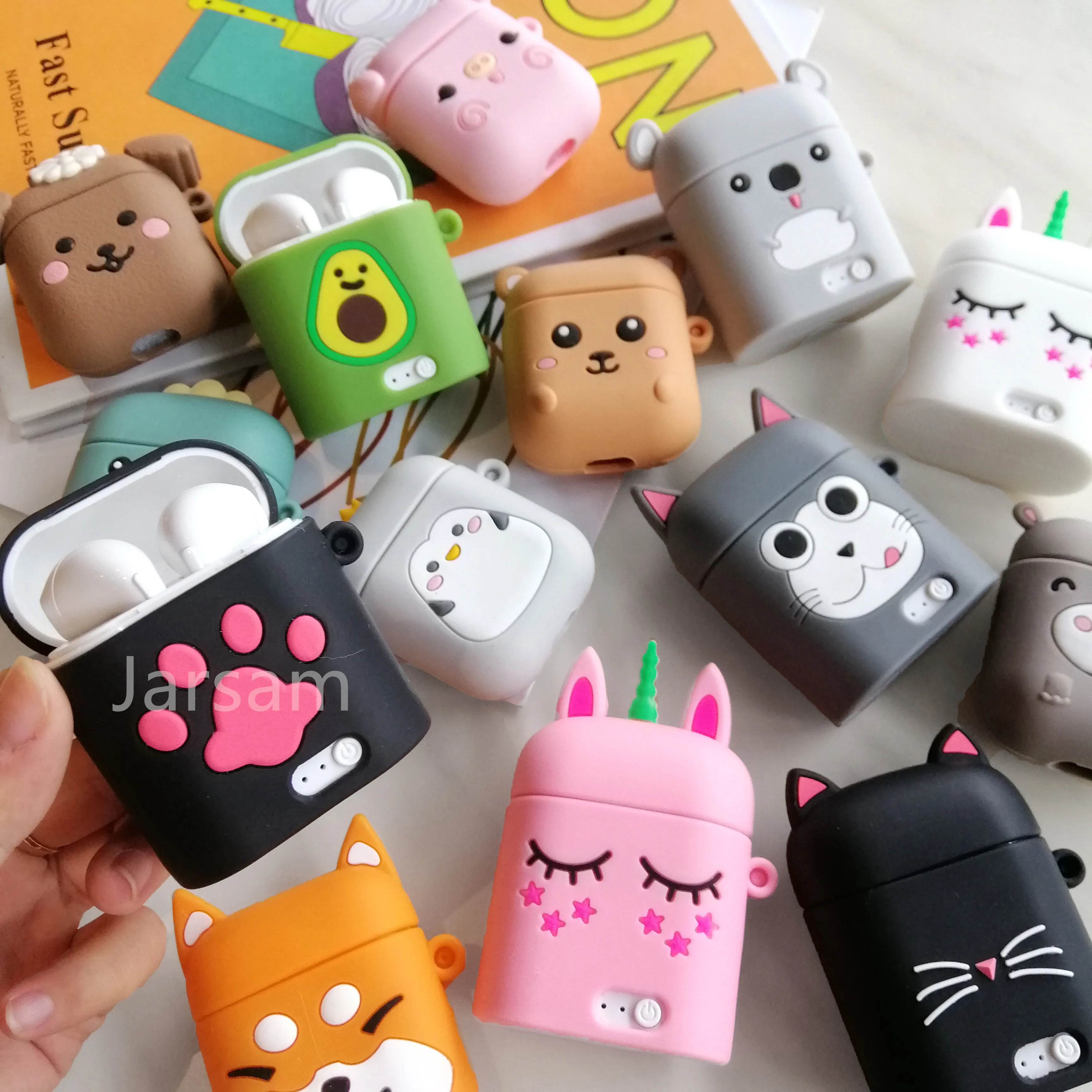 

Cartoon TWS Wireless Headphone Earbuds Sport Headset Bluetooth 5.0 Earphones with Microphone and Charging Box for All Smartphone