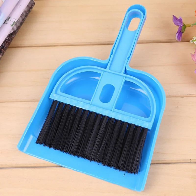 

Mini Small Pet Cleaning Kit Dustpan Broom Sweep Brush For Chinchilla Guinea Pig Hamster Cleaning Tool Accessories Desktop Sweep