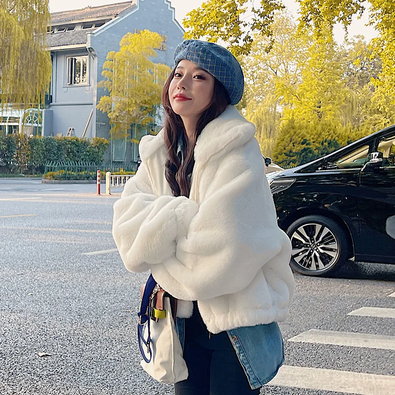 Женская шуба из натурального меха норки по низкой цене |