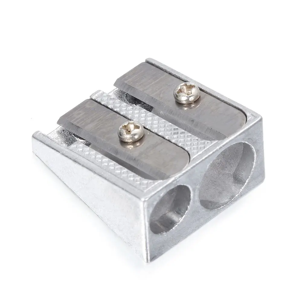 

Металлическая точилка для карандашей серебристого цвета