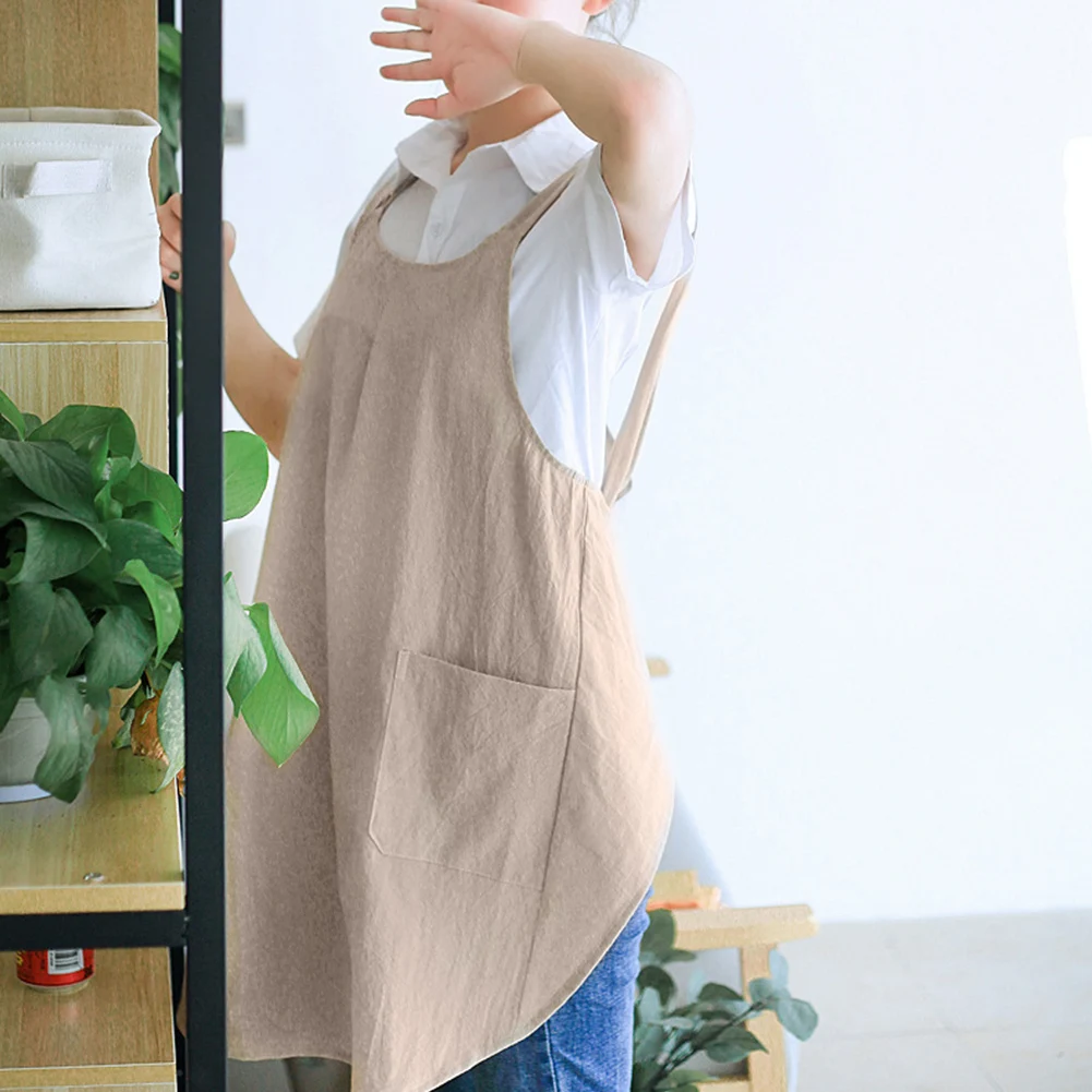 

Простой слюнявчик из хлопка и льна, с карманами