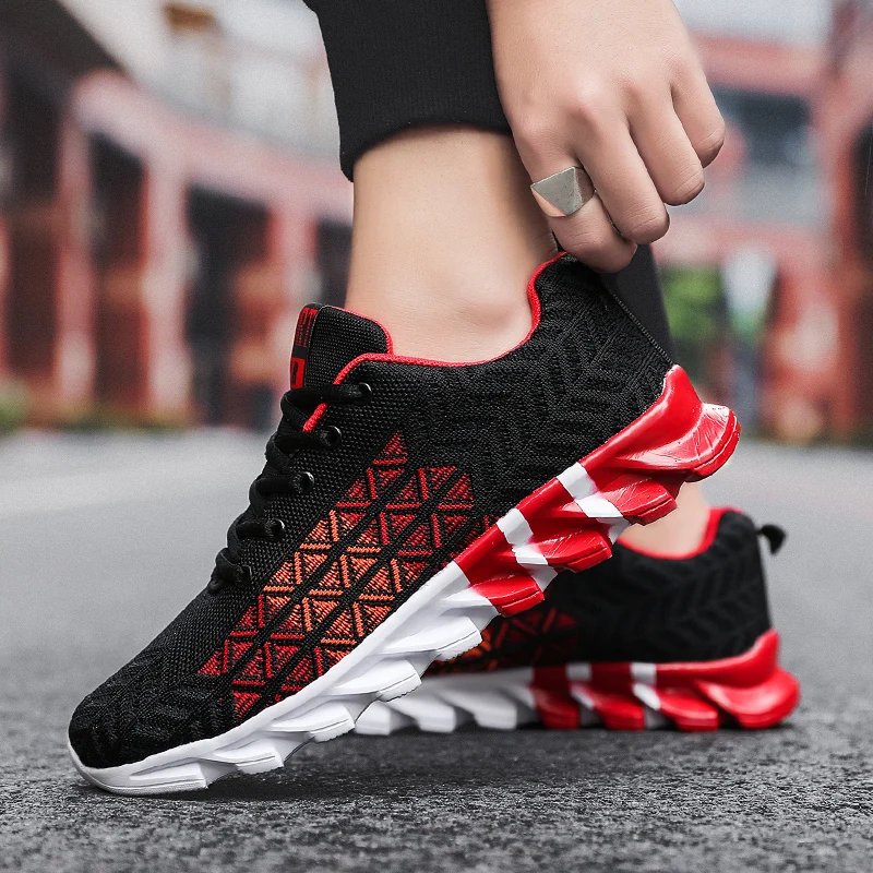 Ultra Light Men's Shoes 2023 New Men Running Shoes Breathable Outdoor Sports Shoes Comfortable Men Athletic Training Sneakers