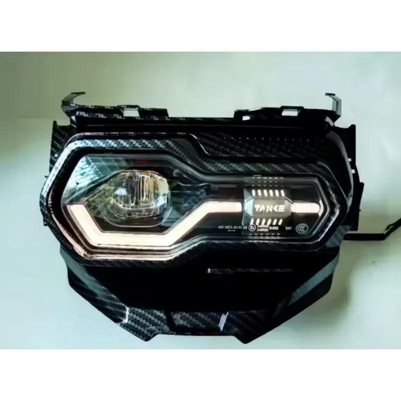 Фото Новый стильный передний фонарь для мотоцикла с отделкой из карбона для Tank Chuma 150CC 200CC №2