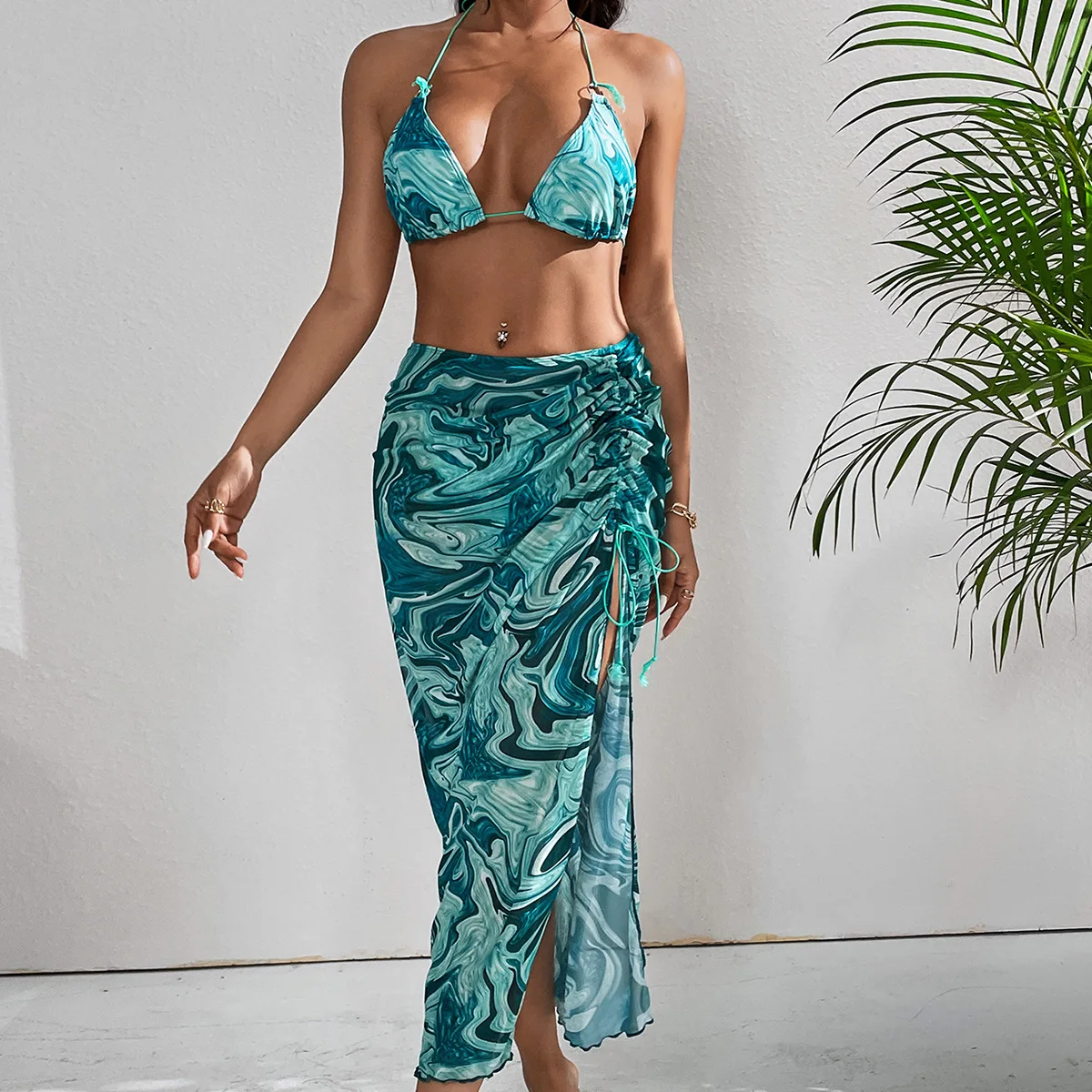 

Сексуальный треугольный комплект бикини стринги бикини пэчворк купальники 2022 купальник пуш-ап женские микро стринги бикини плиссированны...