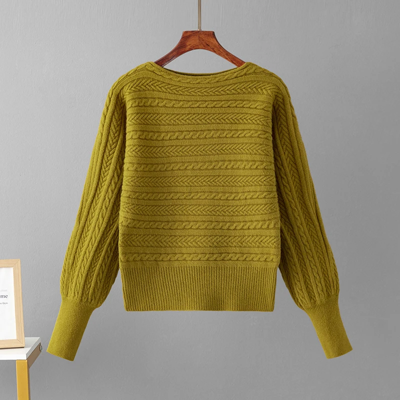 Женский свитер с воротником-лодочкой длинным рукавом