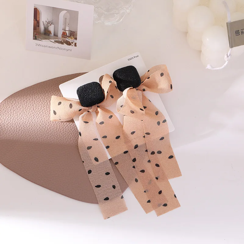 Корейские розовые висячие серьги в горошек с бантом для женщин 2021 эффектные