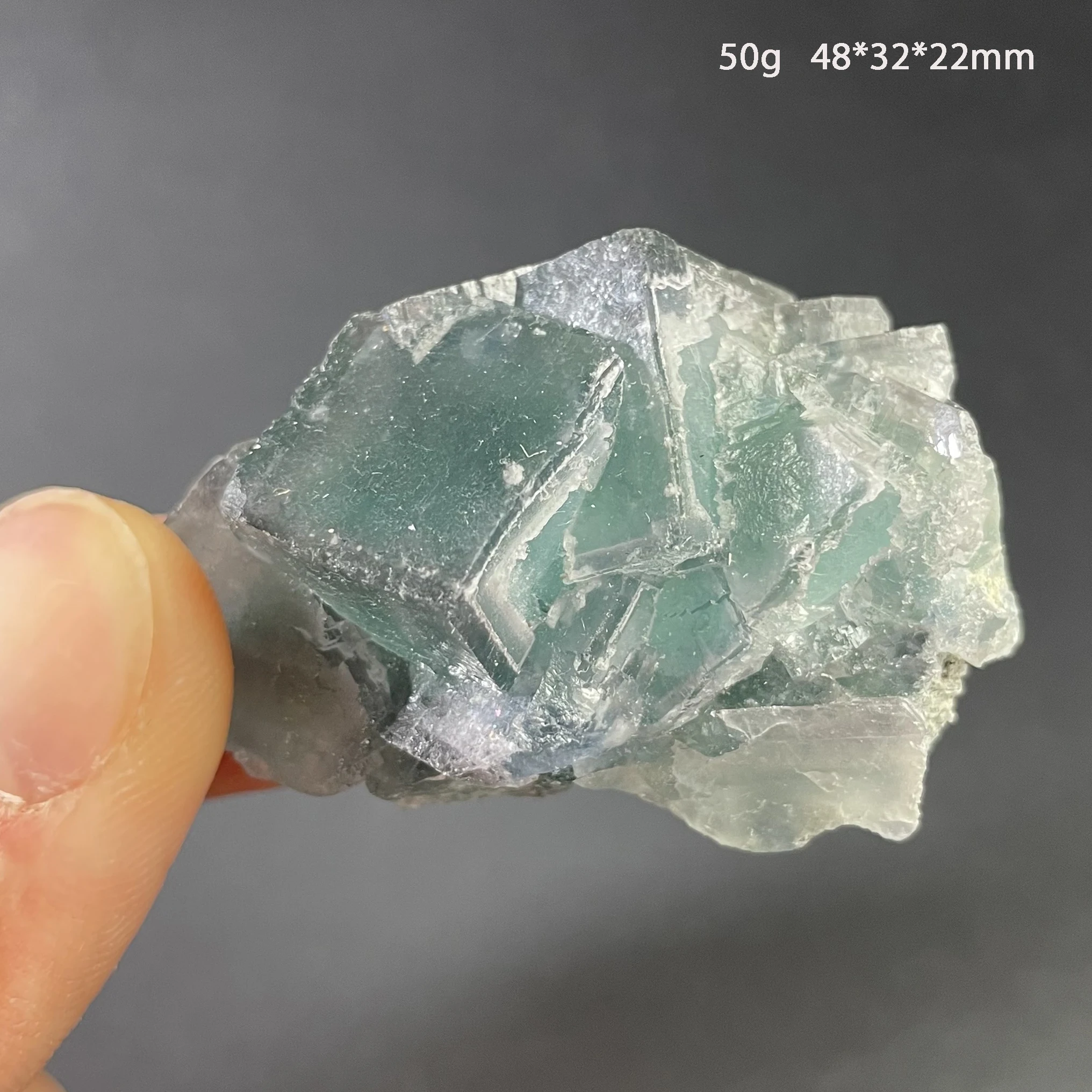 

Зеленый флюорит, кристаллический кластер