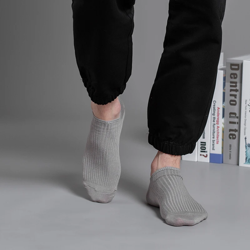 5 pairs of leisure boat shaped men's socks silicone breathable invisible cotton socks ankle slippers socks in spring and summer