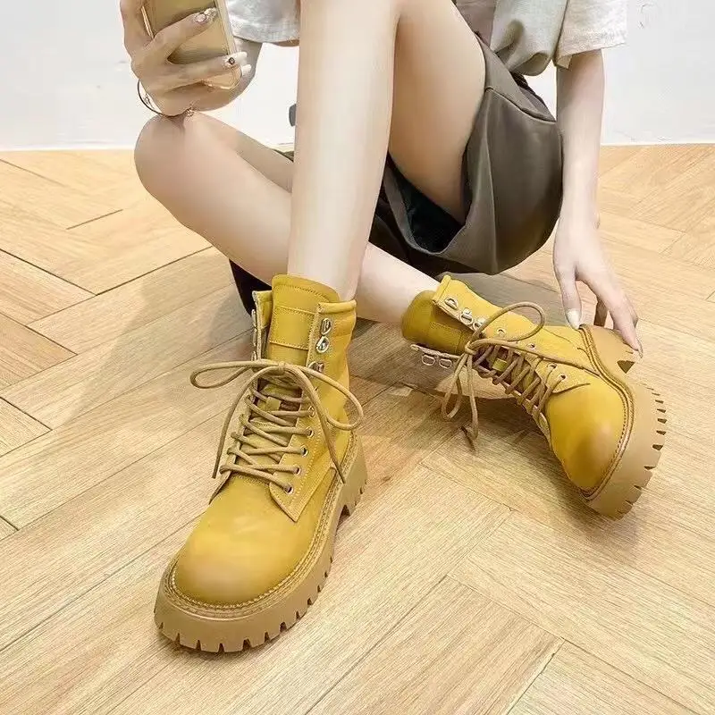 

2022 Spring Ins Hot Western Boots Pu Leather Stretch Patchwork Round Toe Thick Med Heel Slip on Platform Leisure Ankle Boots New