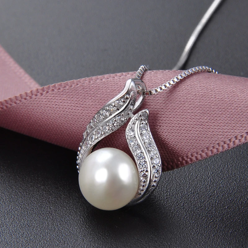 

S925 Sterling Silver Freshwater Pearl Pendant Necklace Women Diamond Clavicle Chain Accessories High Quality OL Style Jewelry