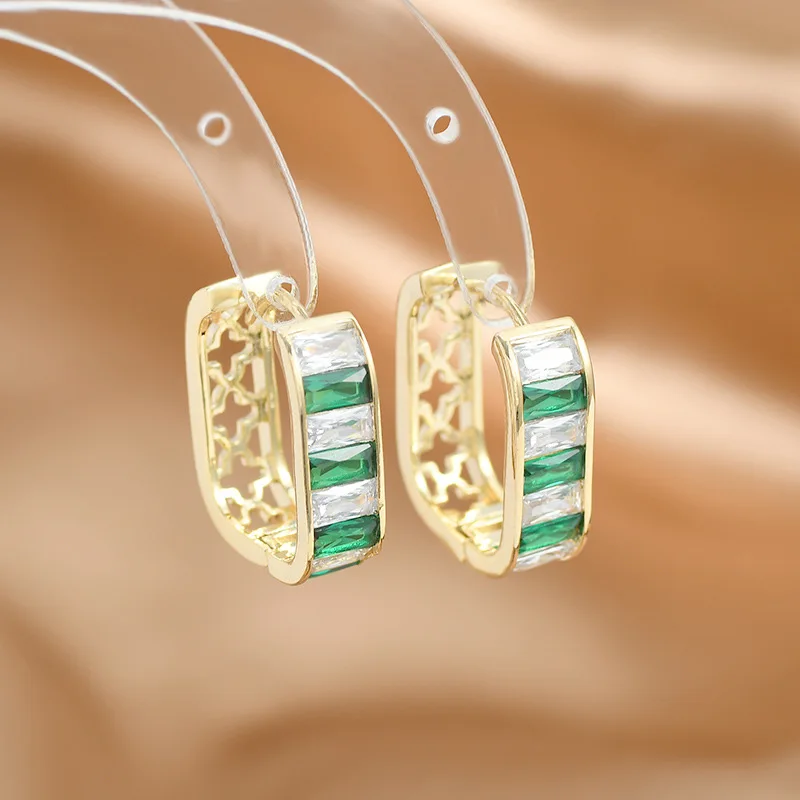 

Fashion Zircon Geometric Hoop Earrings for Women Retro Classic Luxury Earrings Bridal Wedding Jewelry Accessories Gifts