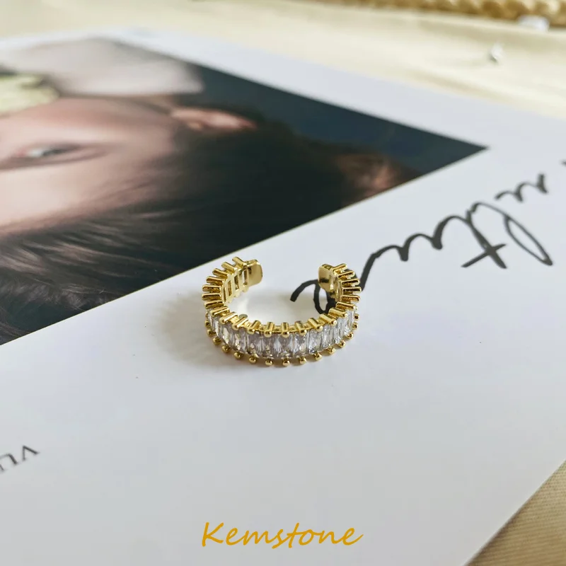 Роскошное блестящее позолоченное кольцо Kemstone с кубическим цирконием и белым