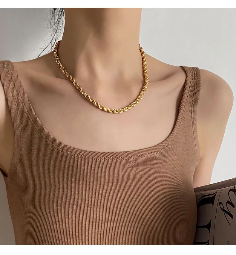

Gold Thick Fried Dough Twist Necklace Women's New Accessories